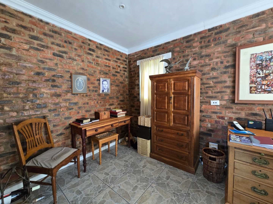 4 Bedroom Property for Sale in Stilbaai Wes Western Cape